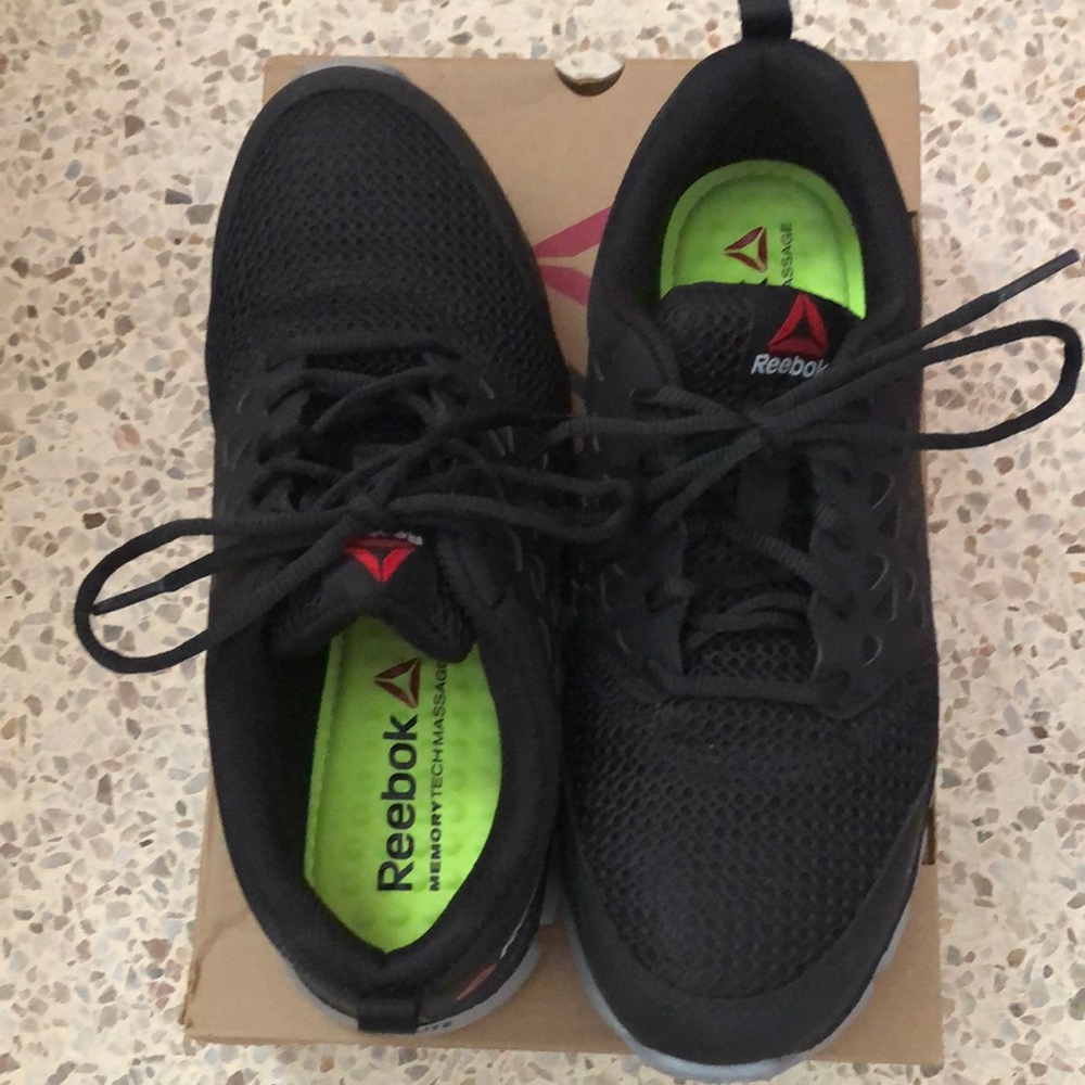 Reebok alloy toe safety shoes